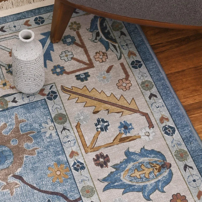 Creamy Floral Classic Rug