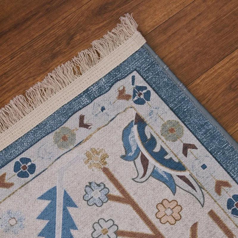 Creamy Floral Classic Rug