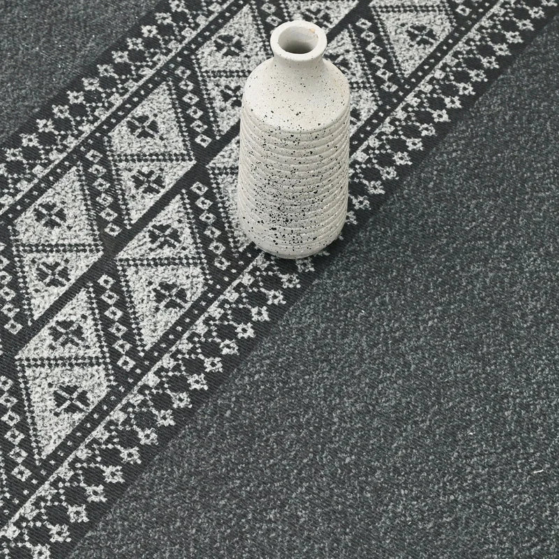 Intarsia Border Washable Premium Rug