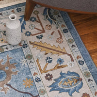 Creamy Floral Classic Rug 